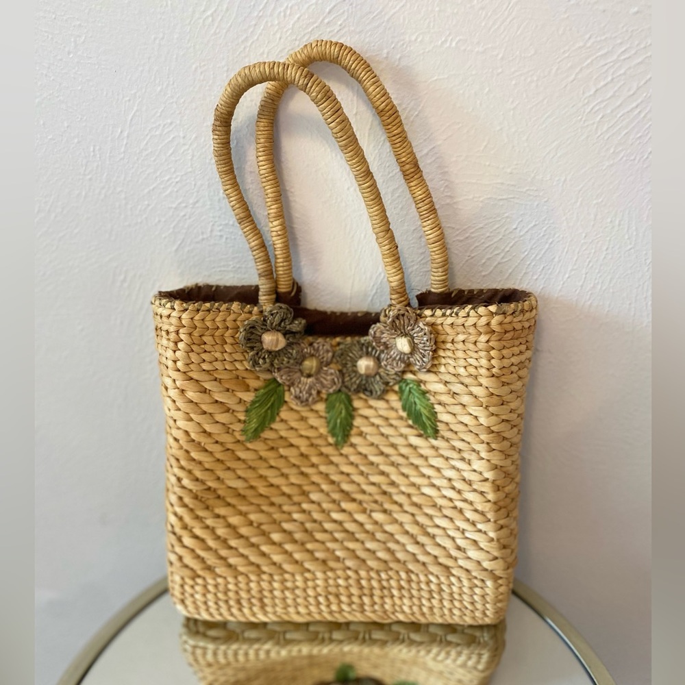 100% Corn Husk Weaved Floral Basket Purse